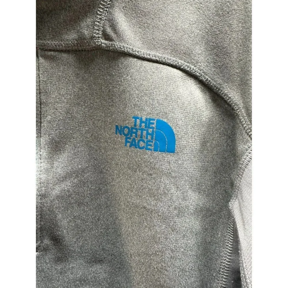 The North Face Men's 1/4 Zip Sweater Size‎ Medium